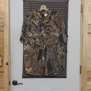 Remington mens camo short sleeve vented button down  size see description